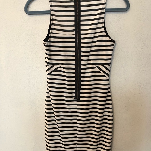 Sexy little black and white striped dress. Size: S. Lightly worn. - Picture 4 of 10